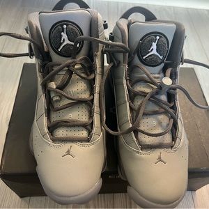 Jordan six ring Metallic silver LT graphite